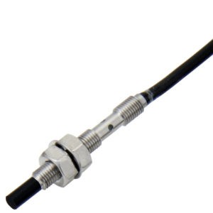 Индуктивный датчик, M4, экранированный, 0.8мм, DC, 3-wire, Pig-Tail, PNP NC — Omron